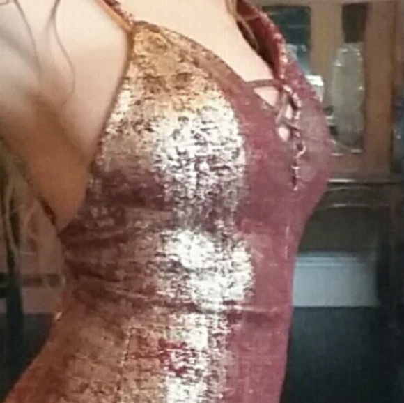 Flash sale! Sexy burgundy mid length Dress NWT! - Picture 3 of 4